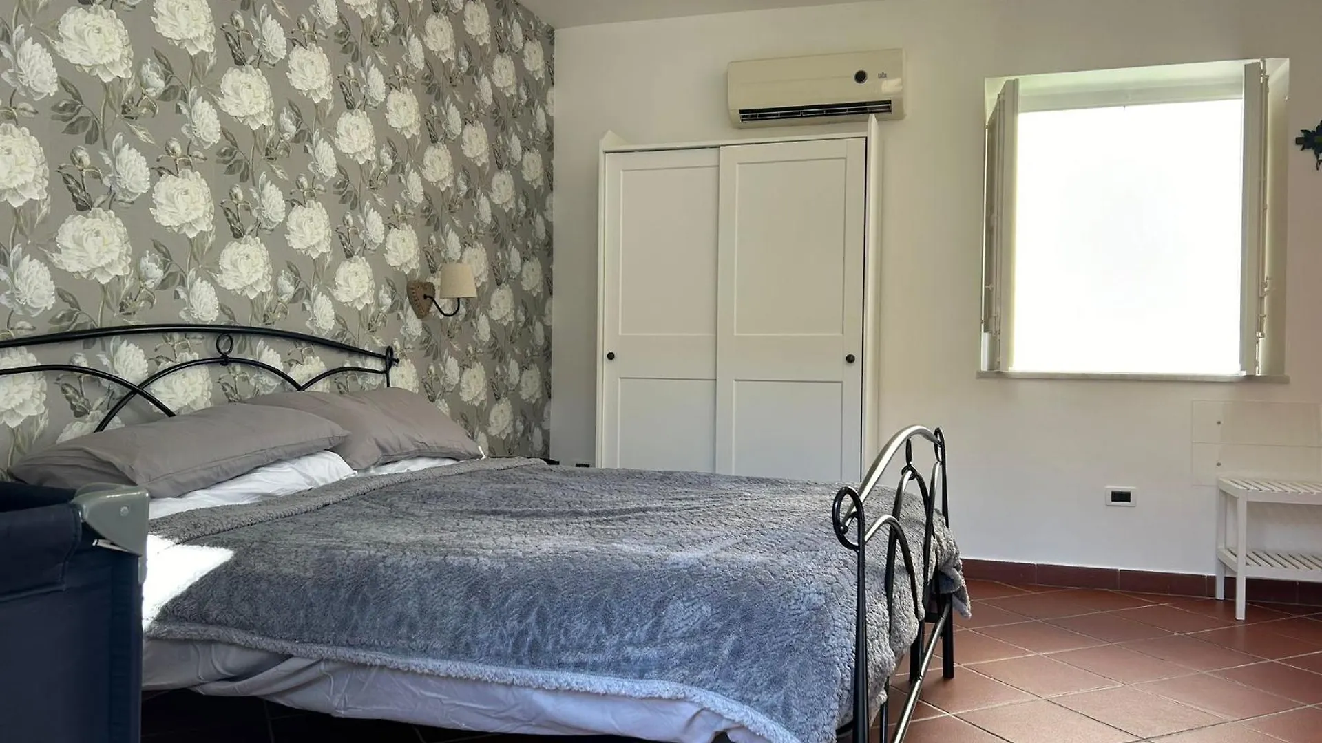Corte Dei Re Di Palermo Apartment 0*,