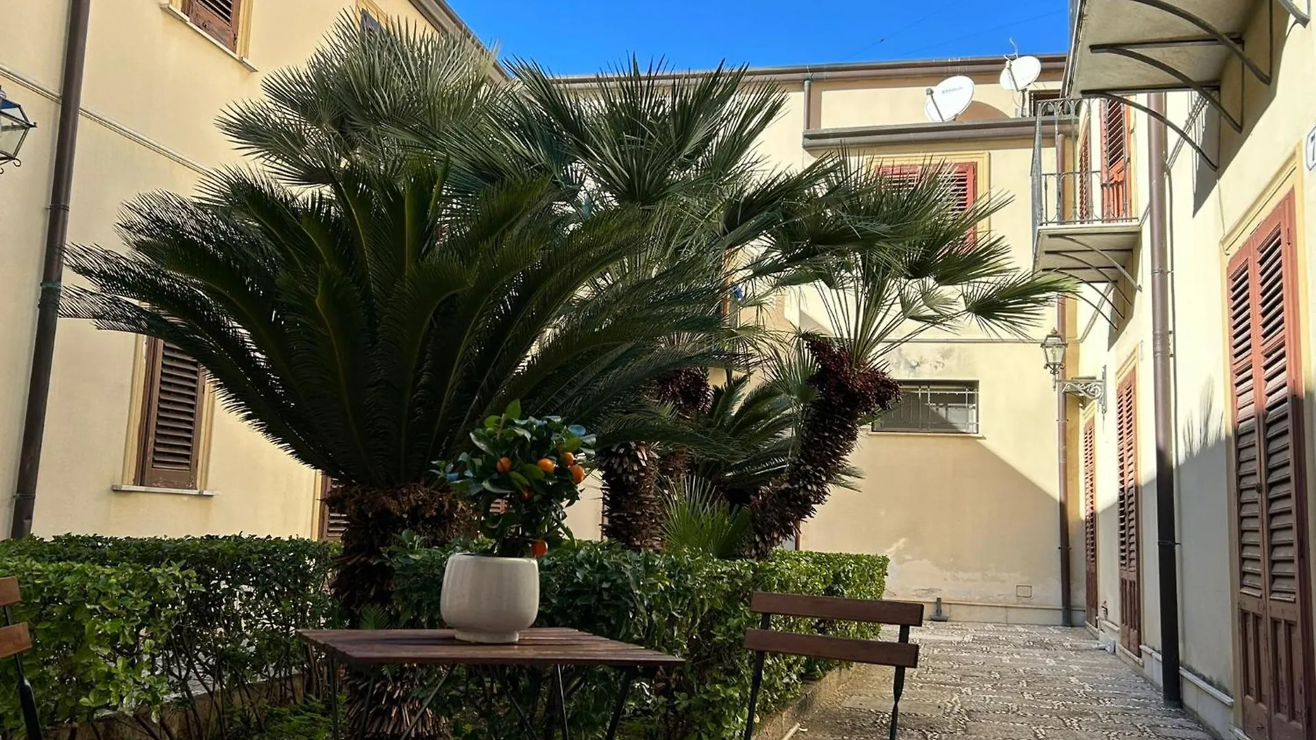 Corte Dei Re Di Palermo Apartment